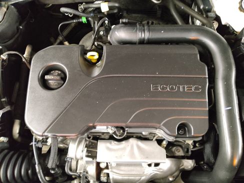 Used 2023 Chevrolet Malibu LS FWD image 30