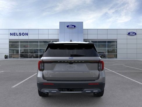 New 2026 Ford Explorer Active w/ Active Comfort Package image 5