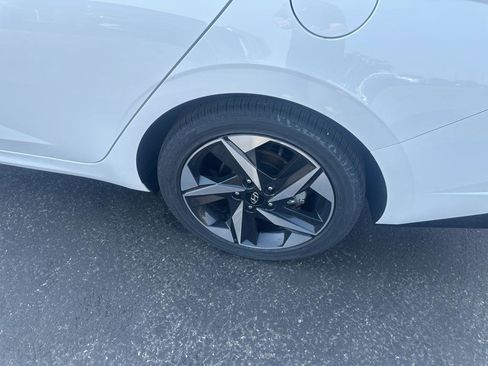 Used 2023 Hyundai Elantra Limited w/ Cargo Package image 27