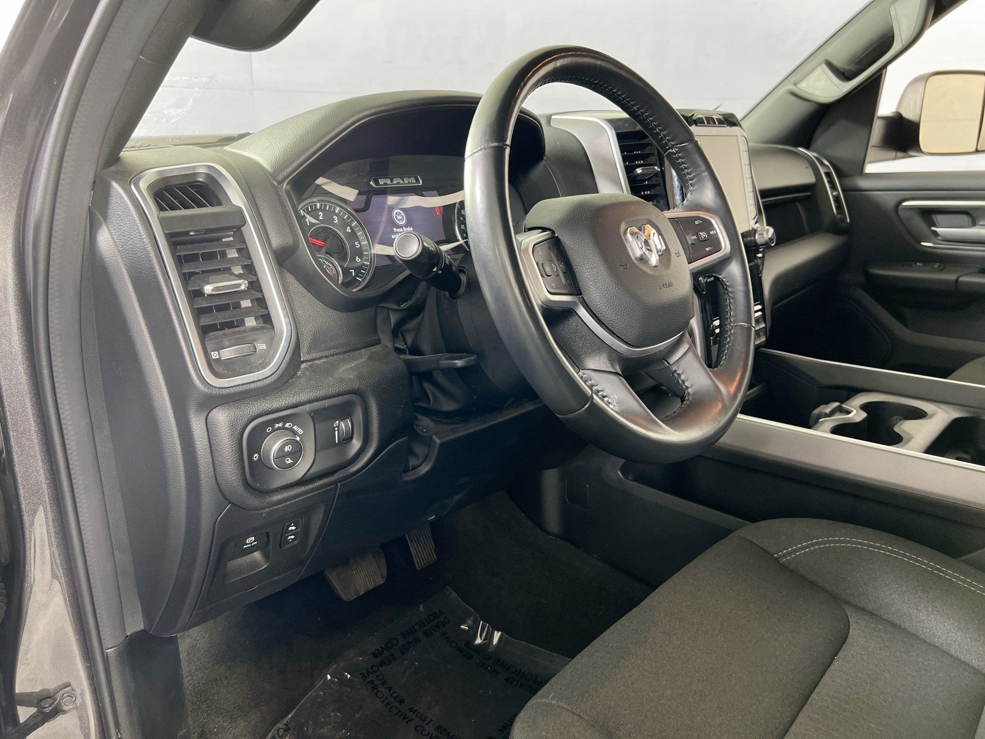 Used 2024 RAM 1500 Big Horn AWD/4WD image 9