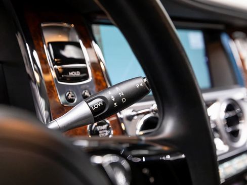 Used 2013 Rolls-Royce Ghost image 31