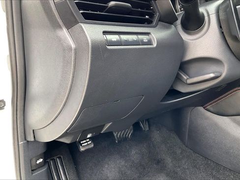 Used 2025 Nissan Altima 2.5 SR FWD image 35