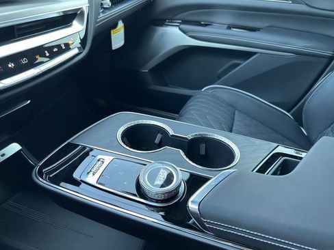 New 2026 Cadillac Lyriq V image 17