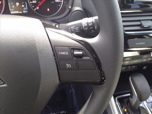 Used 2024 Mitsubishi Eclipse Cross ES image 19