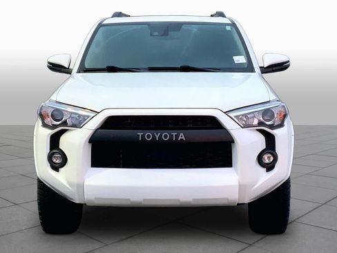 Used 2024 Toyota 4Runner SR5 Premium w/ Moonroof Package RWD image 4