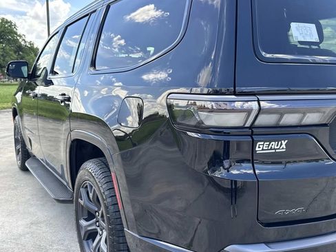 New 2026 Jeep Grand Wagoneer 4WD image 10