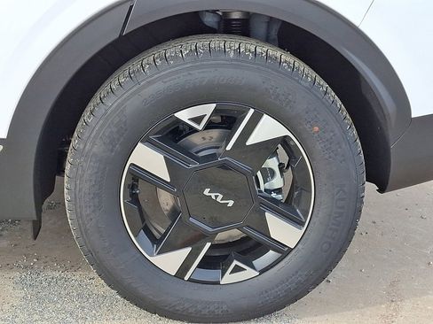 New 2026 Kia Sportage LX image 5