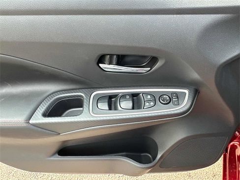 New 2025 Nissan Versa SR w/ Trunk Package image 8