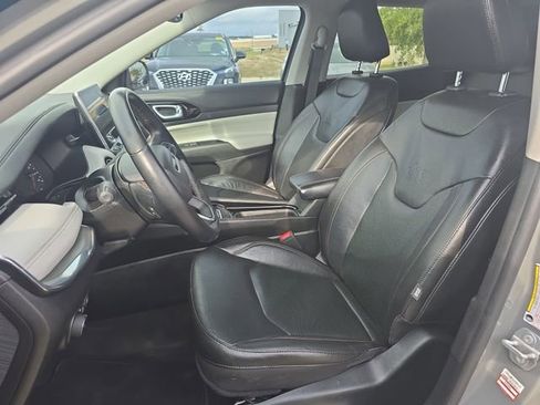 Used 2022 Jeep Compass Limited image 15