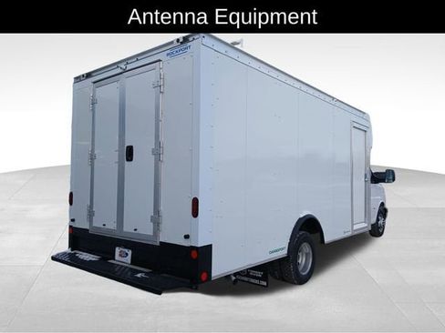 New 2025 GMC Savana 3500 Extended w/ Power Convenience Package image 6