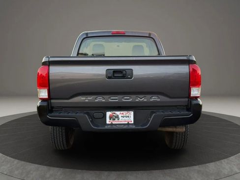 Used 2016 Toyota Tacoma SR RWD image 4