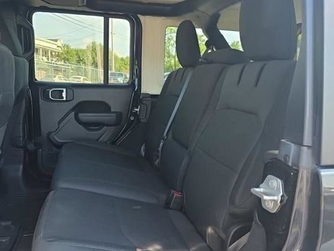 Used 2023 Jeep Wrangler Unlimited w/ Cold Weather Group AWD/4WD image 14