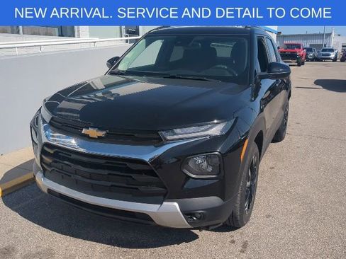Certified 2023 Chevrolet TrailBlazer LT w/ Convenience Package FWD image 13