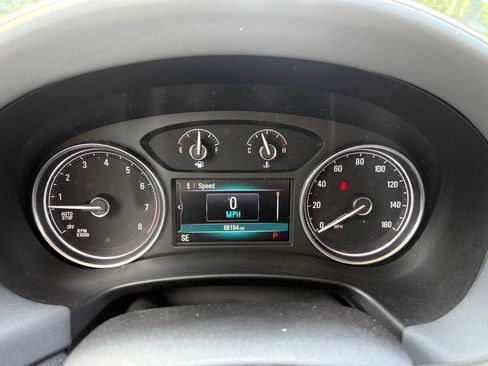 Used 2019 Buick Enclave Essence AWD/4WD image 21