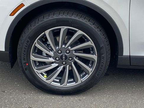 New 2026 Lincoln Corsair Reserve image 5