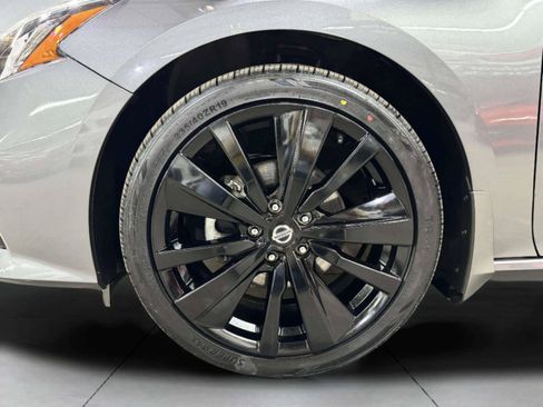 Used 2022 Nissan Altima 2.5 SR w/ Midnight Edition Package FWD image 42