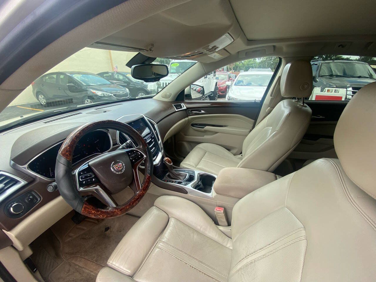 Used 2013 Cadillac SRX Luxury FWD image 11