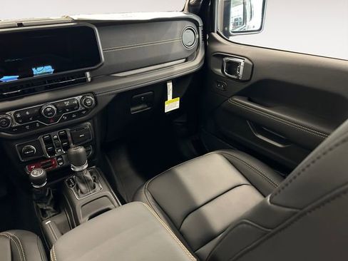 New 2025 Jeep Wrangler Unlimited Rubicon 392 image 11