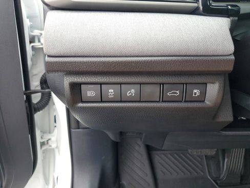 Used 2025 Toyota Camry LE image 25