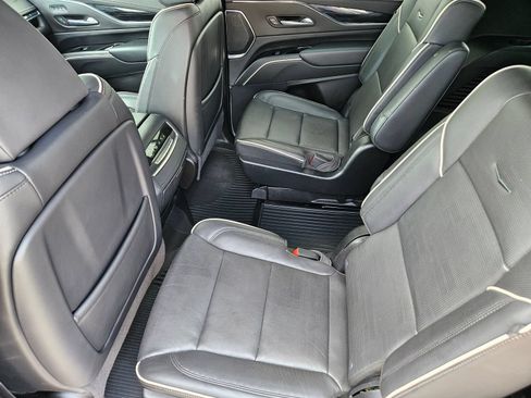 Used 2024 Cadillac Escalade Sport w/ Touring Package AWD/4WD image 32