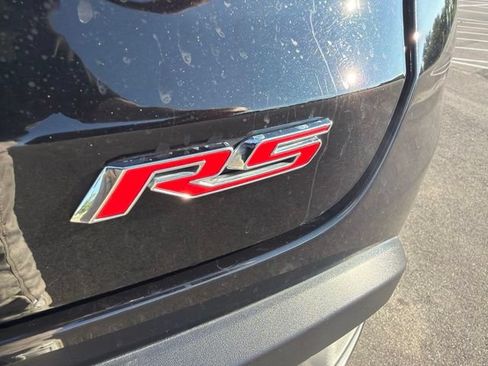Used 2024 Chevrolet Trax RS w/ Sunroof Package FWD image 9