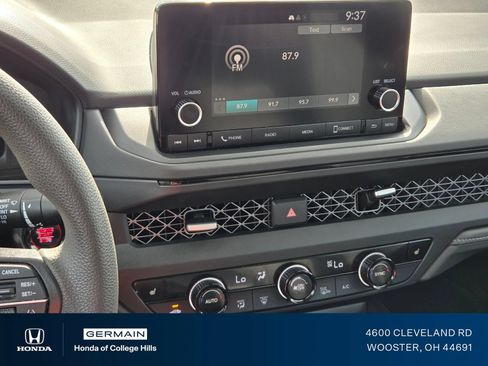 Certified 2023 Honda Accord EX image 10