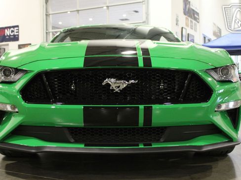 Used 2019 Ford Mustang GT RWD image 25