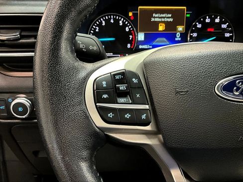 Used 2022 Ford Explorer Limited w/ Equipment Group 301A image 20