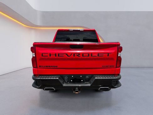 Used 2020 Chevrolet Silverado 1500 Custom Trail Boss w/ Custom Convenience Package AWD/4WD image 4
