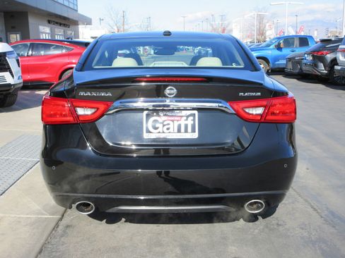 Used 2016 Nissan Maxima Platinum image 7