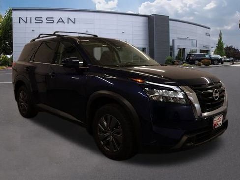 Certified 2025 Nissan Pathfinder SV w/ SV Premium Package image 1