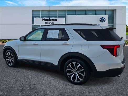 Used 2024 Ford Explorer ST-Line w/ Class IV Trailer Tow Package image 9