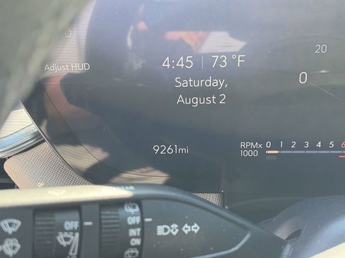 Used 2025 Buick Enclave Preferred w/ Power Package image 11