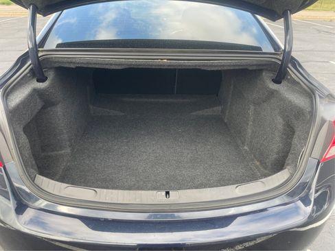Used 2018 Chevrolet Impala LT w/ LT Entertainment Package FWD image 11