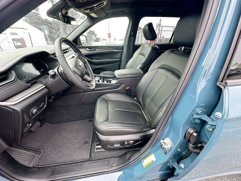 New 2026 Jeep Grand Cherokee L Limited AWD/4WD image 28