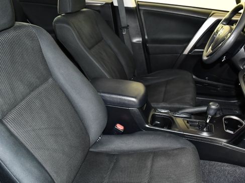 Used 2018 Toyota RAV4 LE w/ All Weather Liner Package AWD/4WD image 41