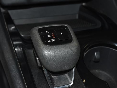 Used 2023 Nissan Rogue SV w/ SV Premium B Package AWD/4WD image 16