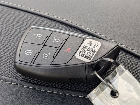 New 2025 Buick Enclave Sport Touring w/ Super Cruise Package image 36