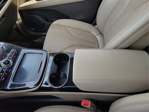 Used 2022 Lincoln Nautilus Reserve w/ Luxury Package image 20