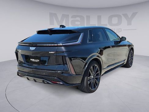 Used 2026 Cadillac Lyriq V AWD/4WD image 5
