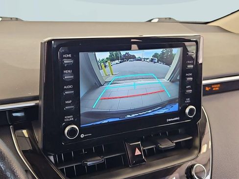 Used 2022 Toyota Corolla LE FWD image 19