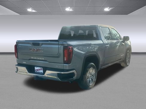 Used 2025 GMC Sierra 1500 SLT RWD image 3