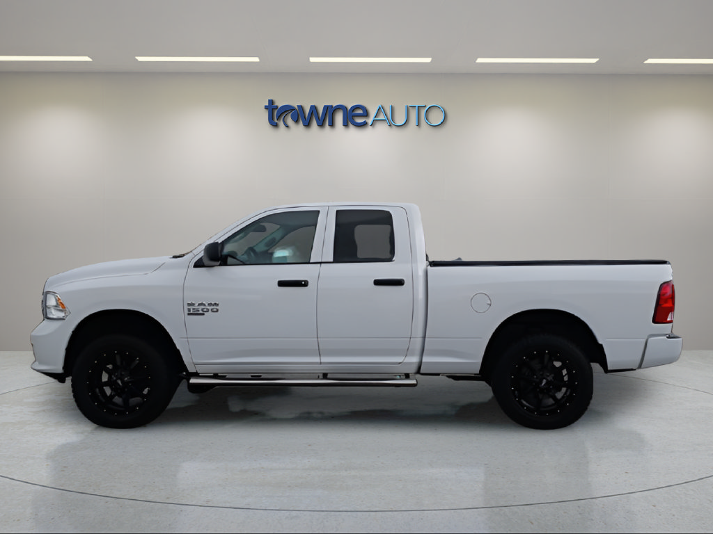 Used 2019 RAM 1500 Express AWD/4WD image 3