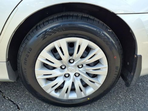 Used 2013 Toyota Camry LE w/ Preferred Accessory Pkg FWD image 15