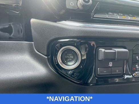 Used 2025 Chevrolet Silverado 1500 High Country image 18