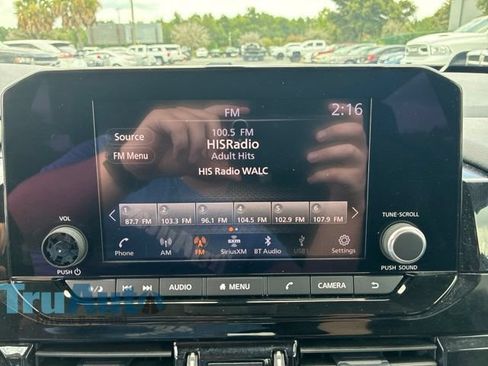 Used 2025 Nissan Pathfinder SV FWD image 29