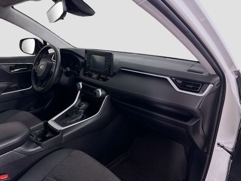 Certified 2019 Toyota RAV4 XLE image 19