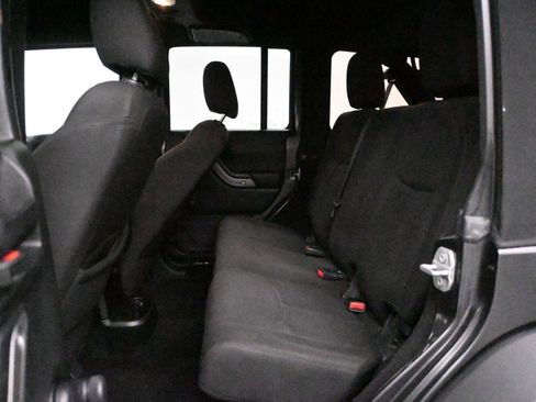 Used 2017 Jeep Wrangler Unlimited Sport w/ Connectivity Group image 9