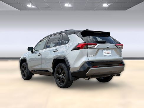 Used 2021 Toyota RAV4 XSE AWD/4WD image 3