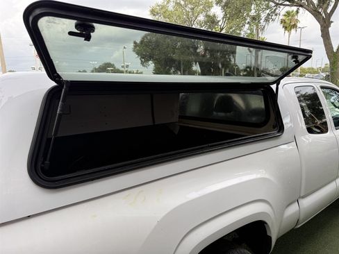Used 2021 Toyota Tacoma SR RWD image 16